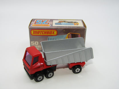 Matchbox Superfast 50B Articulated Truck RED & SILVER - PURPLE WINDOWS