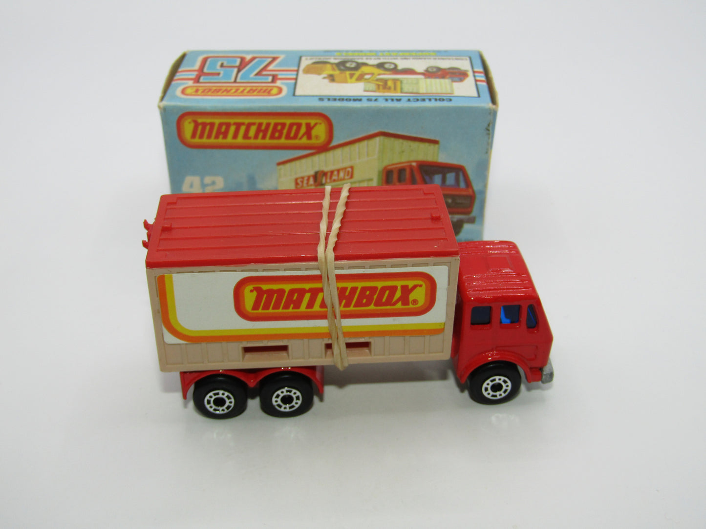 Matchbox Superfast No 42C Mercedes Truck MATCHBOX On BEIGE Container