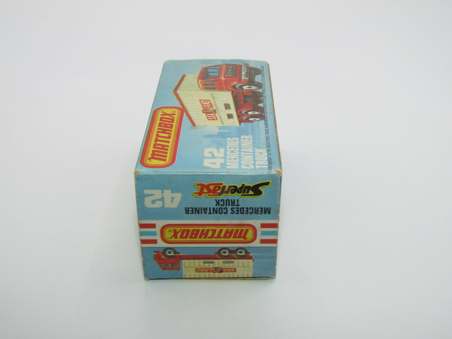 Matchbox Superfast No 42C Mercedes Truck MATCHBOX On BEIGE Container