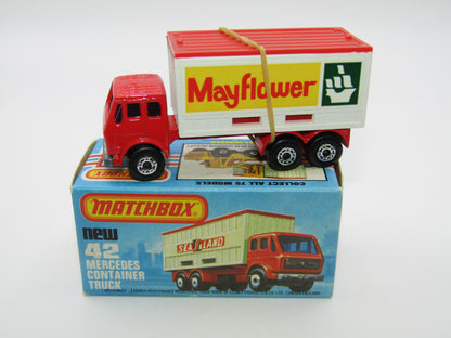 Matchbox Superfast No 42C Mercedes Truck Mayflower PURPLE Windows