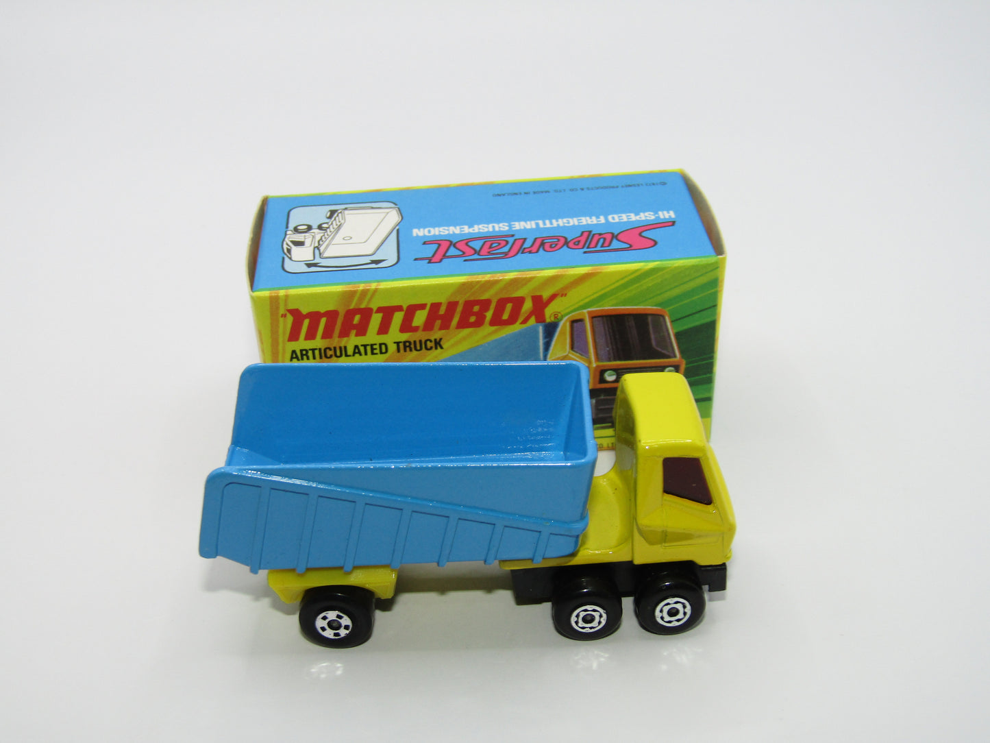Matchbox Superfast 50B Articulated Truck LEMON YELLOW RED Windows