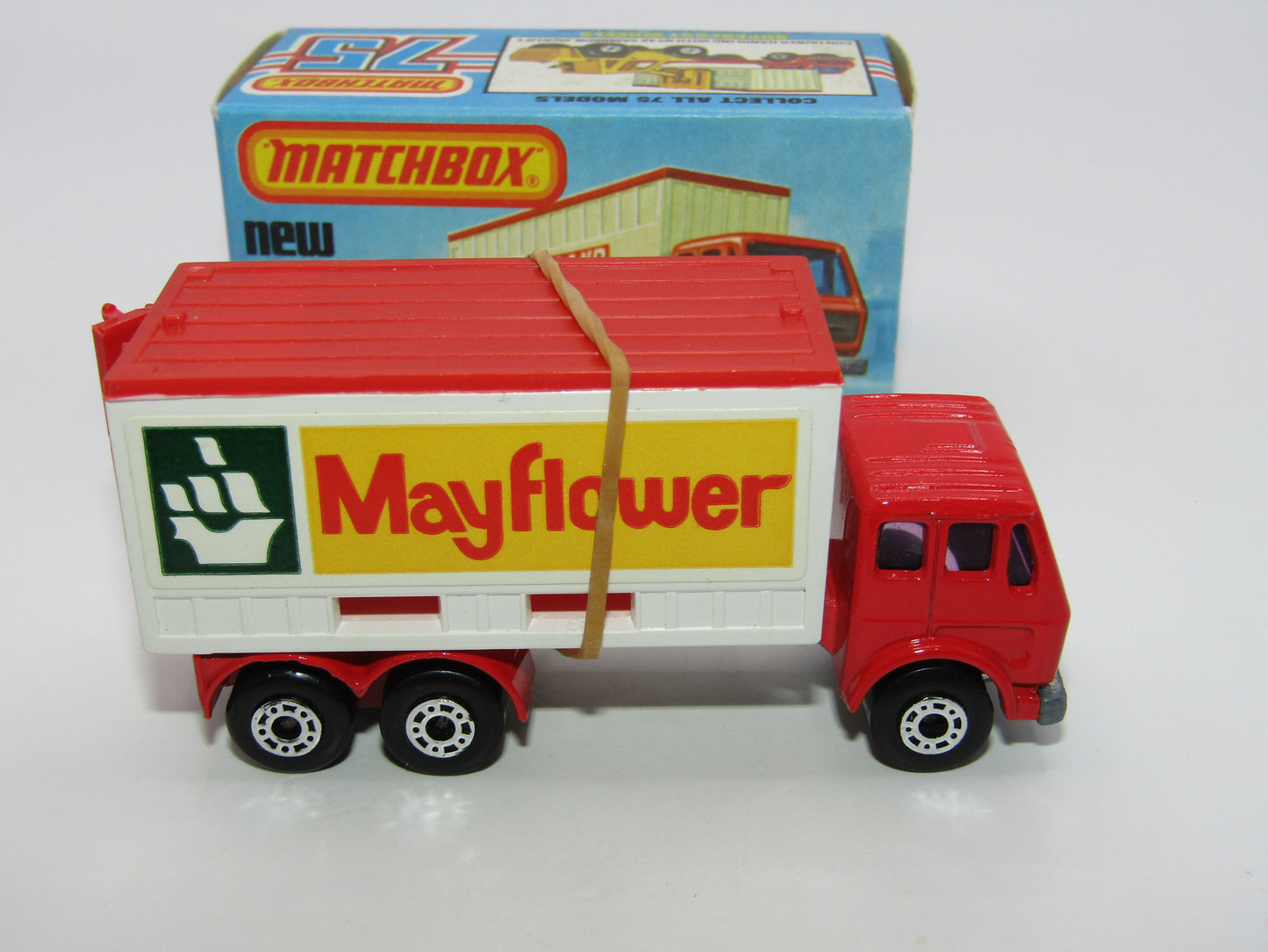 Matchbox Superfast No 42C Mercedes Truck Mayflower PURPLE Windows