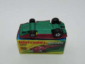 Matchbox Superfast 39A Clipper Magenta Purple Metallic BLUE GREEN Base