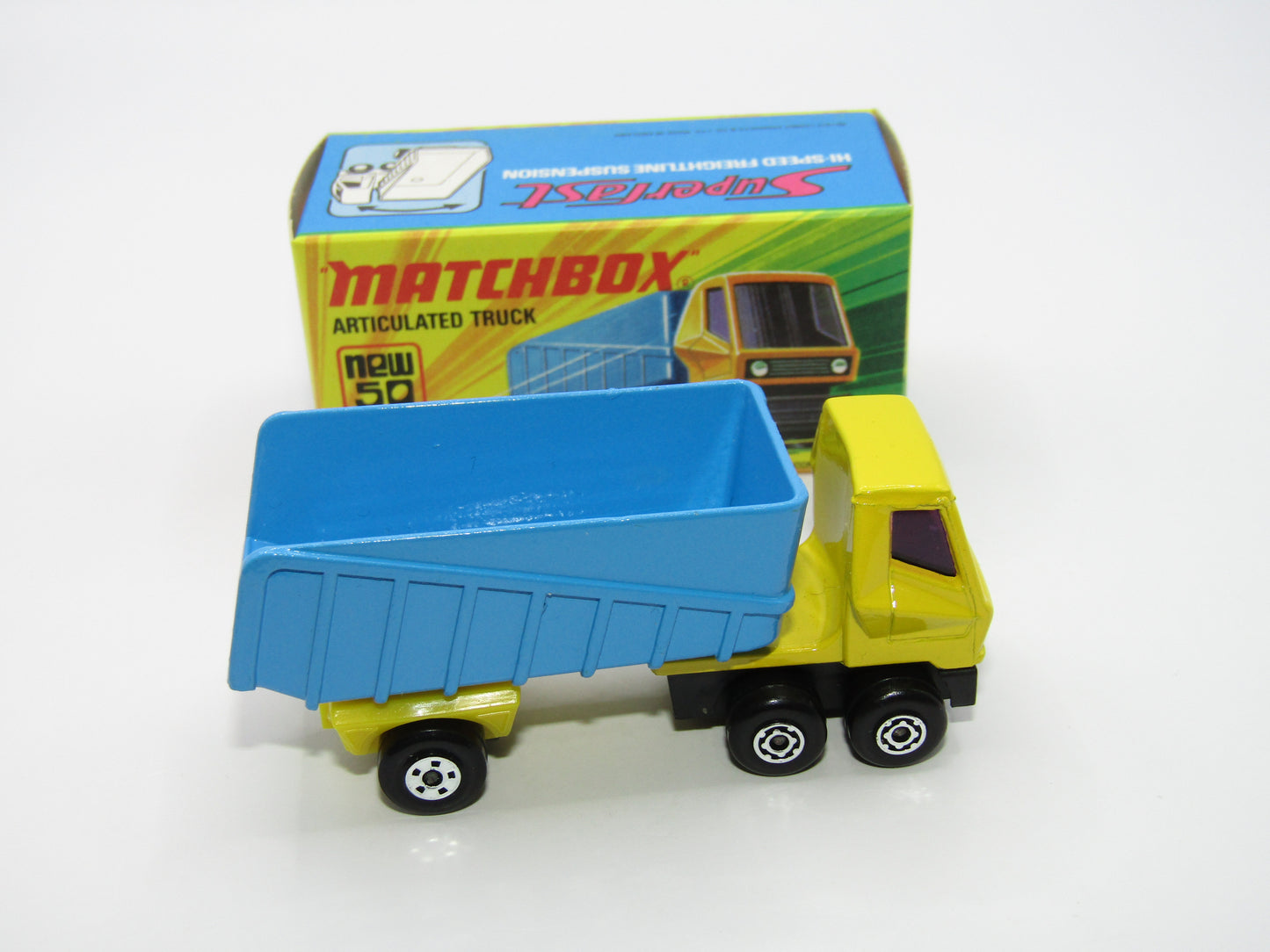 Matchbox Superfast 50B Articulated Truck LEMON Yellow PURPLE Windows