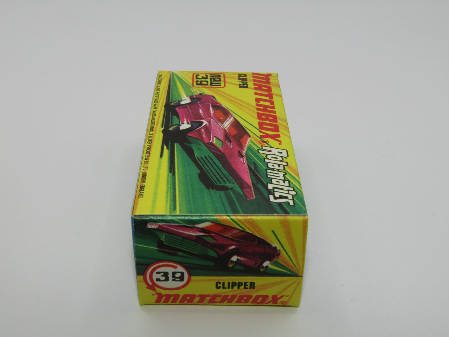 Matchbox Superfast 39A Clipper Magenta Purple Metallic BLUE GREEN Base