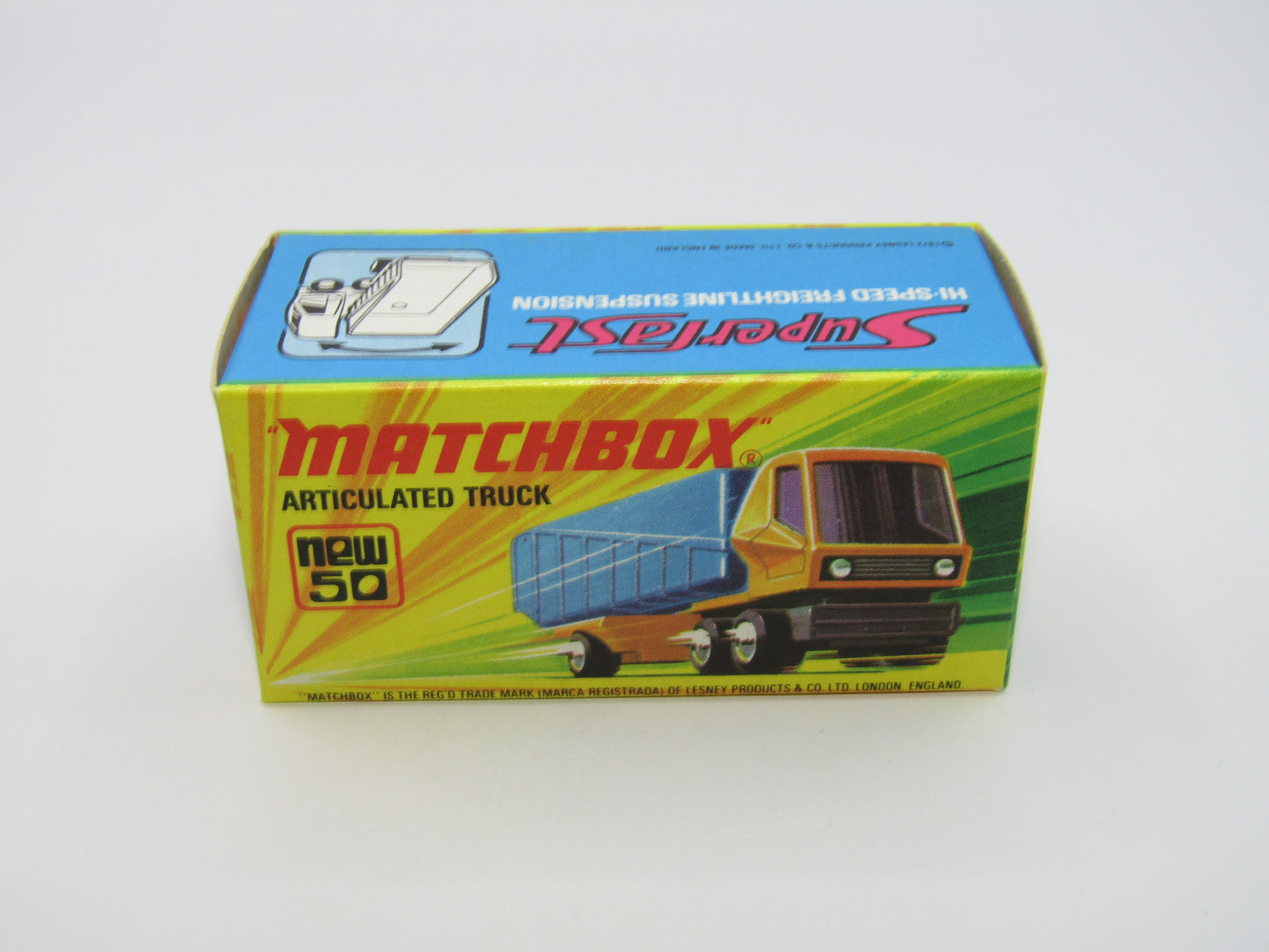 Matchbox Superfast 50B Articulated Truck Light Yellow CHEVRON Labels