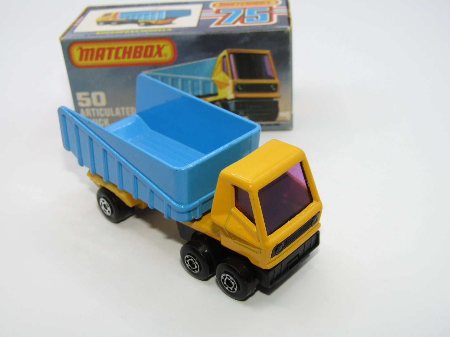 Matchbox Superfast 50B Articulated Truck Dark Yellow Purple Windows