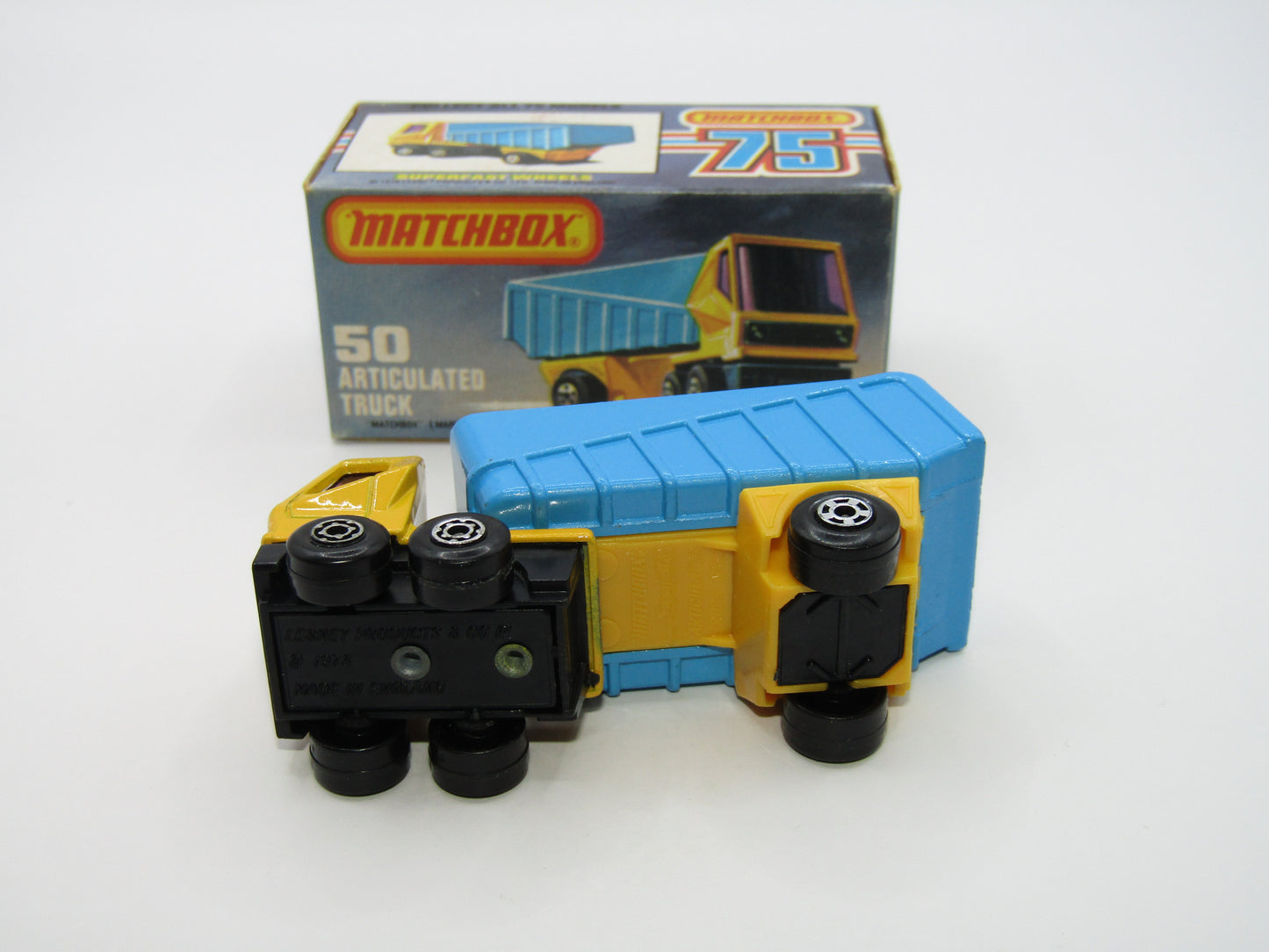 Matchbox Superfast 50B Articulated Truck Dark Yellow Purple Windows