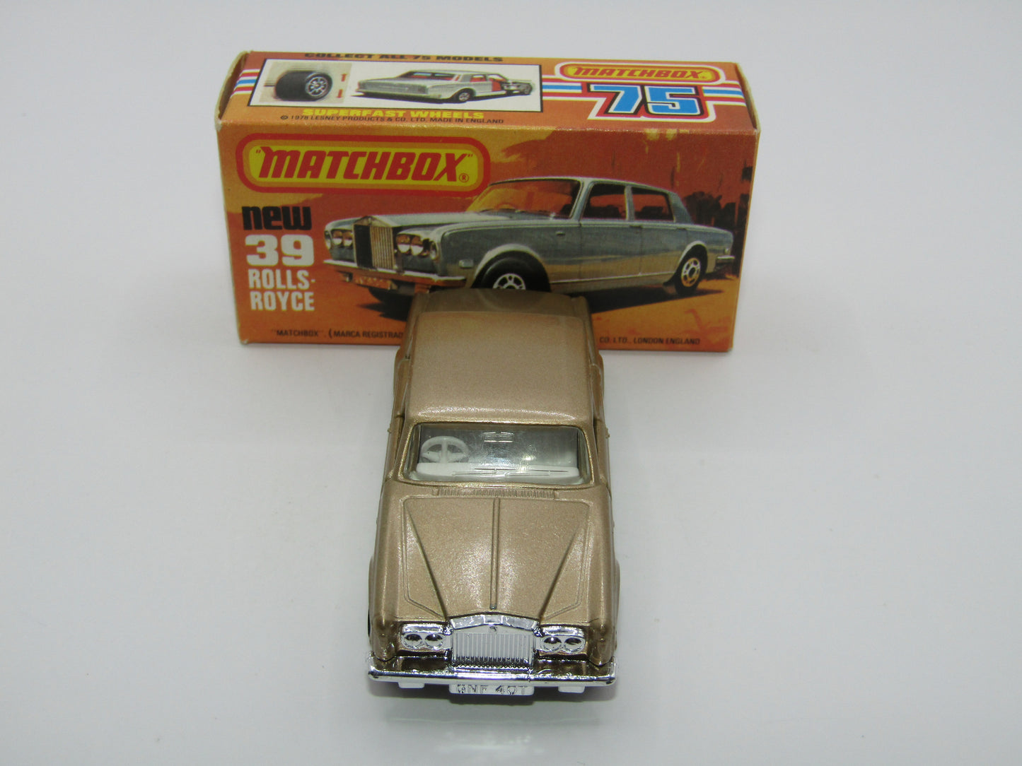 Matchbox Superfast 39B Rolls Royce Silver Shadow Gold SILVER PAINTED Base