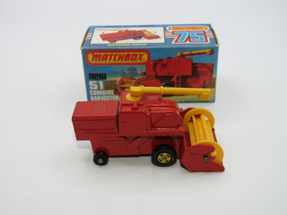 Matchbox Superfast 51C Combine Harvester HOLLOW Base 4 Spoke Yellow Hubs