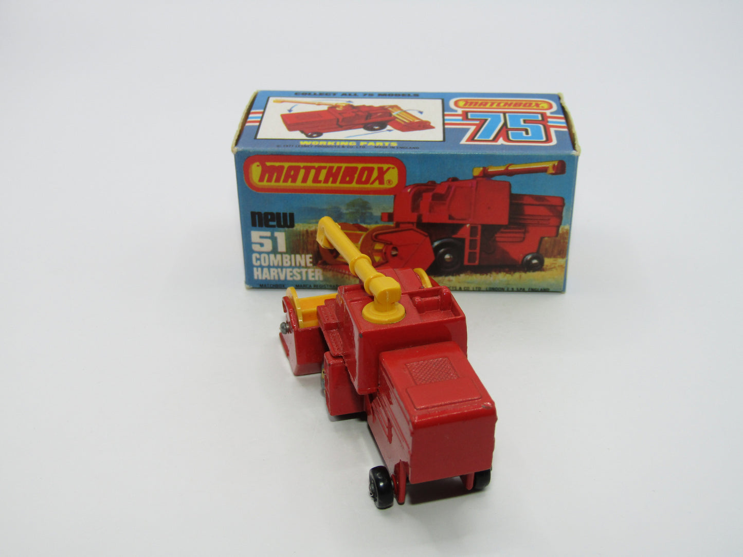 Matchbox Superfast 51C Combine Harvester HOLLOW Base 4 Spoke Yellow Hubs