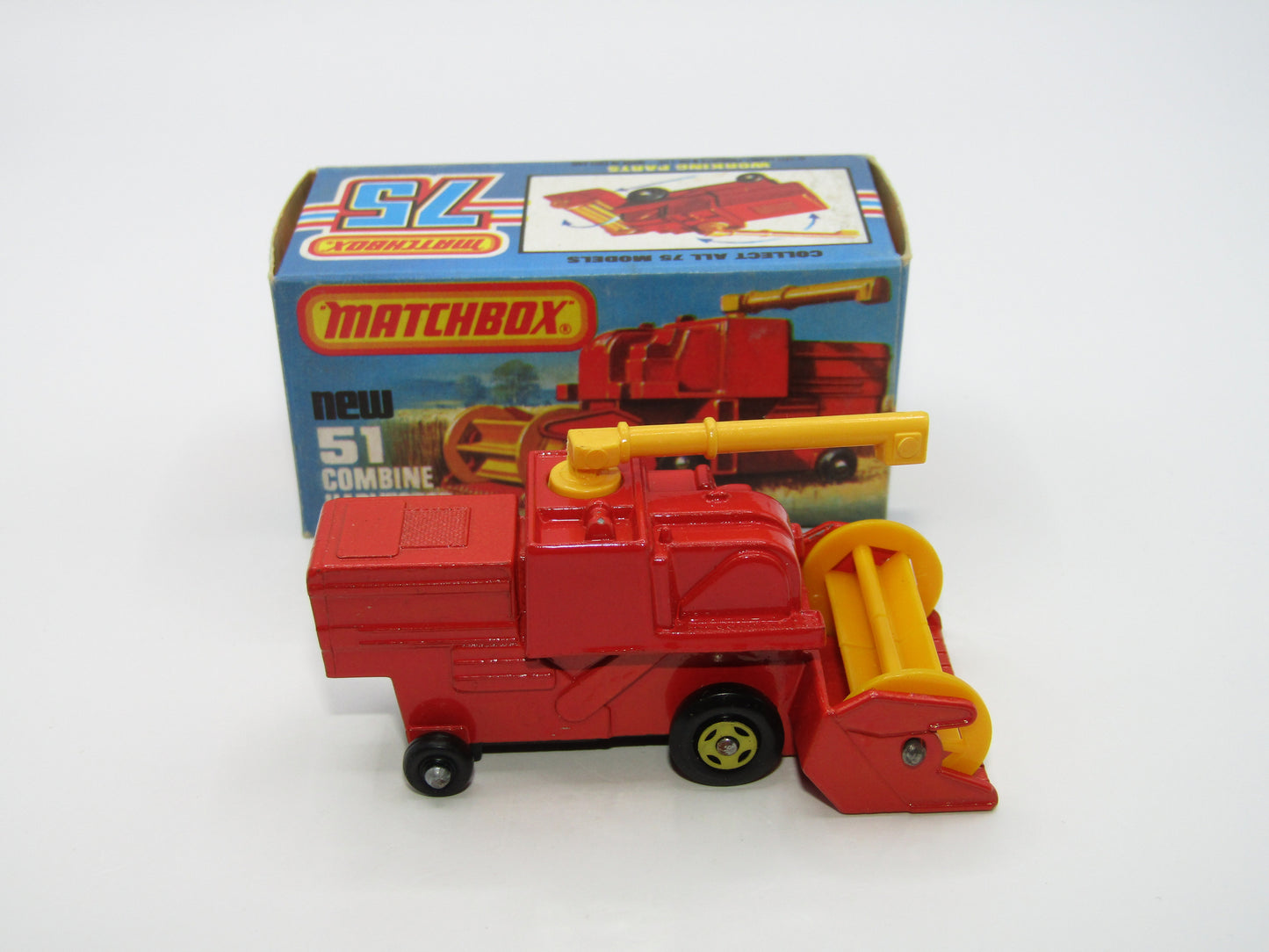 Matchbox Superfast 51C Combine Harvester 4 Spoke Yellow Hubs