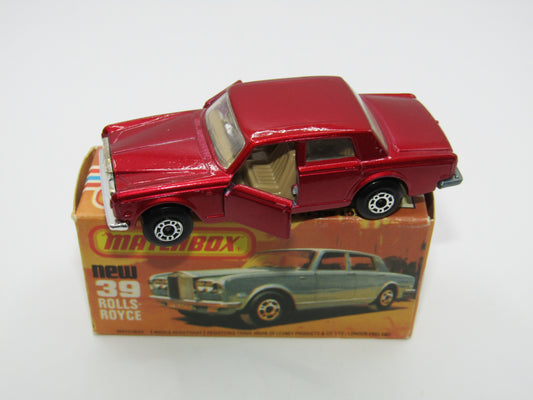 Matchbox Superfast 39B Rolls Royce Silver Shadow Red TAN Interior