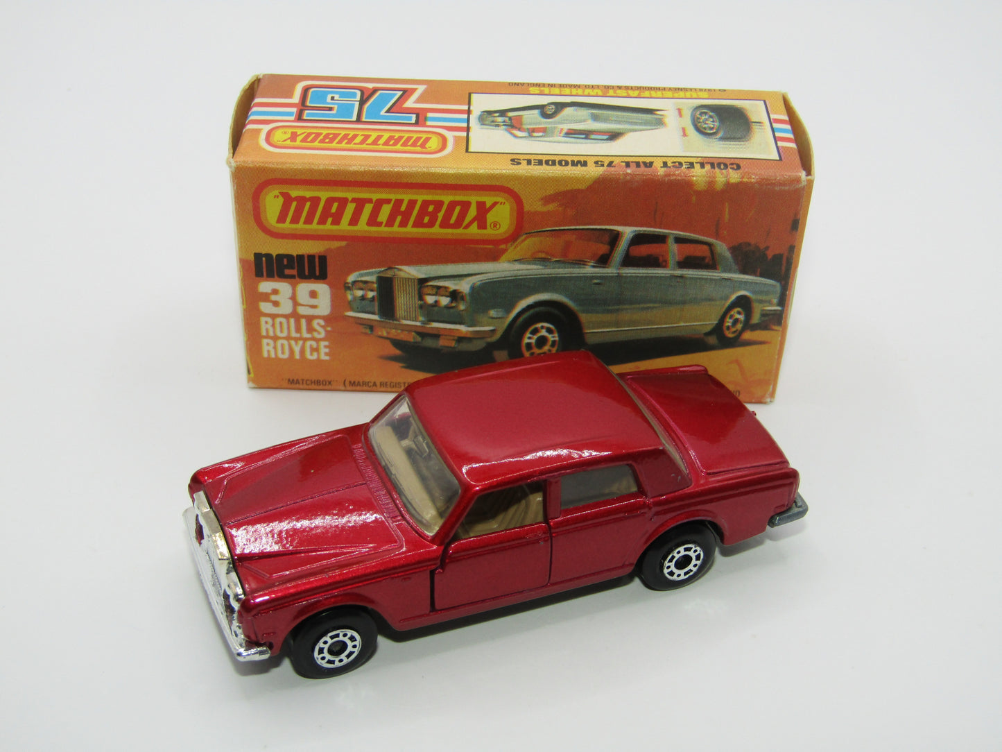 Matchbox Superfast 39B Rolls Royce Silver Shadow Red TAN Interior