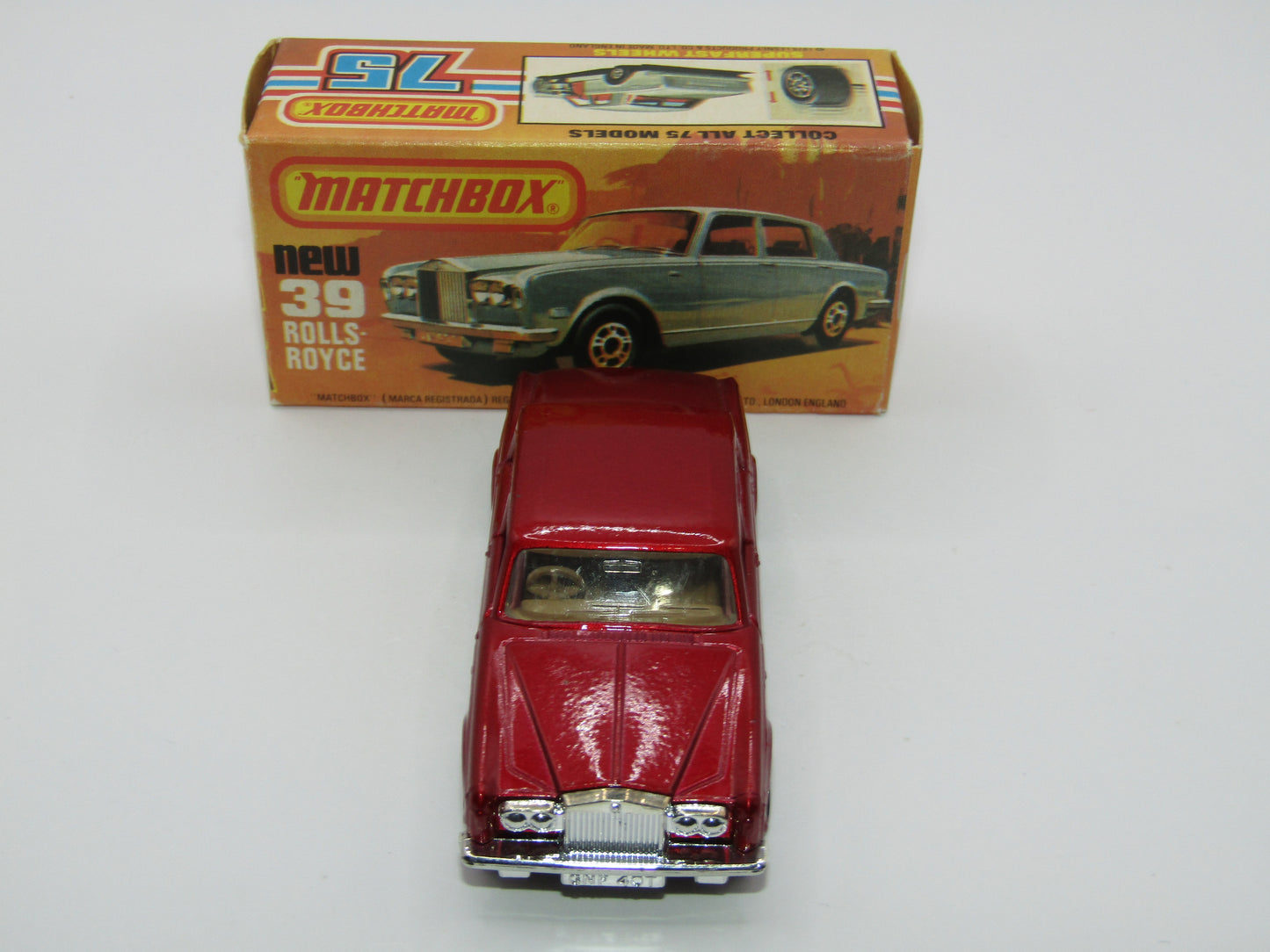 Matchbox Superfast 39B Rolls Royce Silver Shadow Red TAN Interior