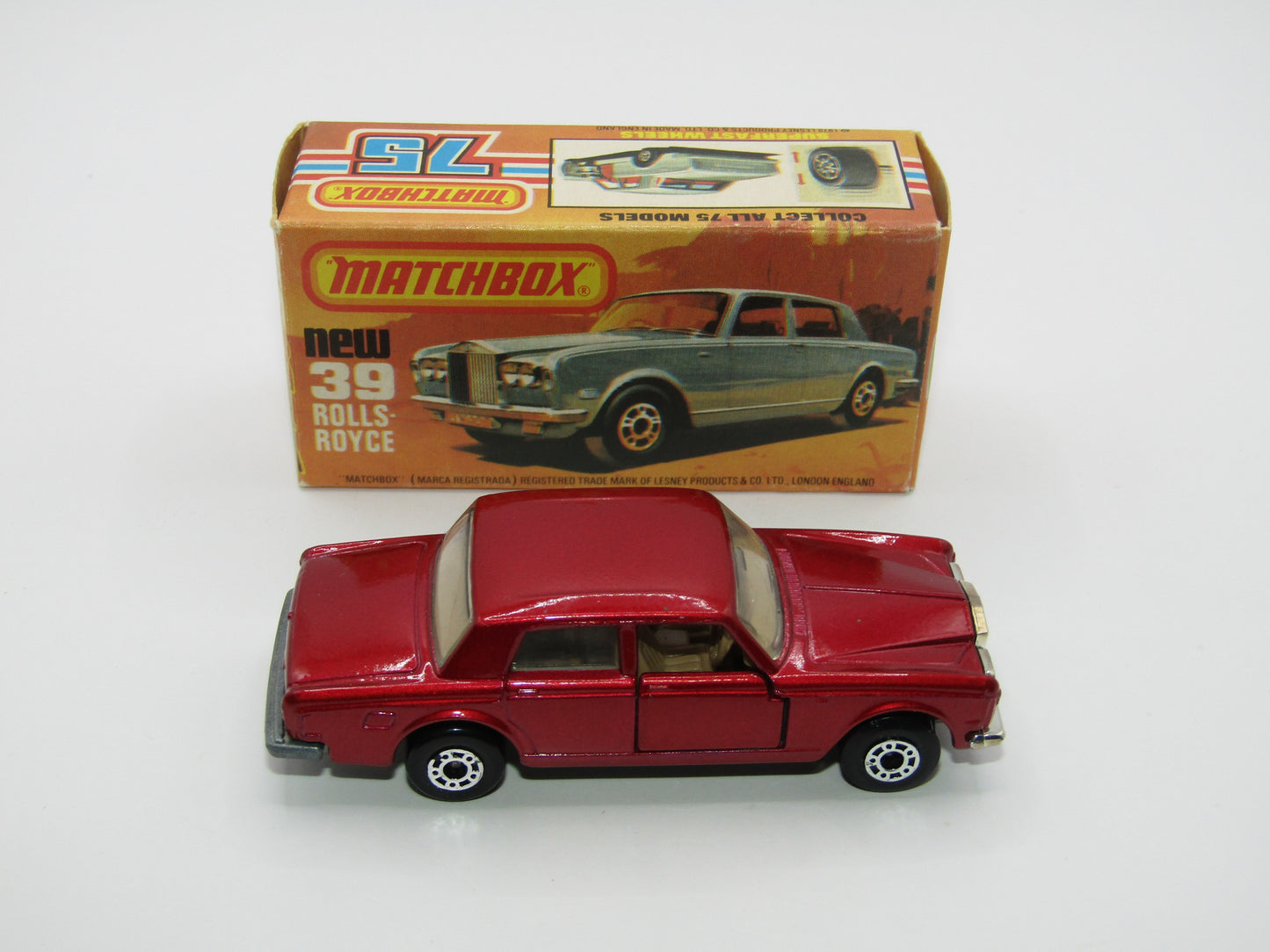 Matchbox Superfast 39B Rolls Royce Silver Shadow Red TAN Interior