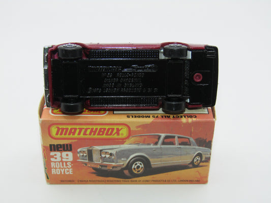 Matchbox Superfast 39B Rolls Royce Silver Shadow Plum BLACK BASE