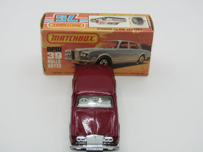 Matchbox Superfast 39B Rolls Royce Silver Shadow Plum BLACK BASE