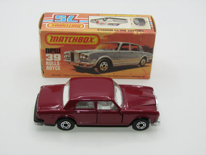 Matchbox Superfast 39B Rolls Royce Silver Shadow Plum BLACK BASE