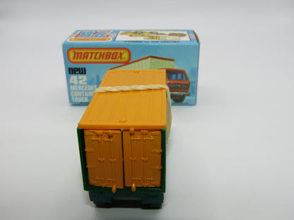 Matchbox Superfast 42C Mercedes Truck Green PURPLE Windows Orange Roof