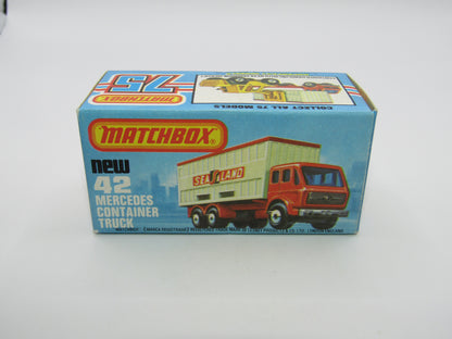 Matchbox Superfast 42C Mercedes Truck Green PURPLE Windows Orange Roof