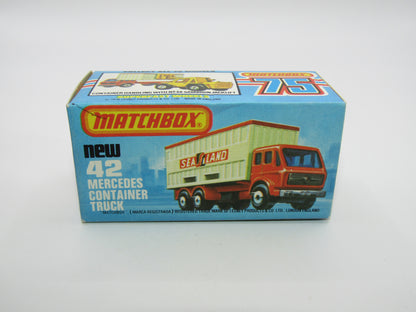 Matchbox Superfast 42C Mercedes Truck Green PURPLE Windows Orange Roof