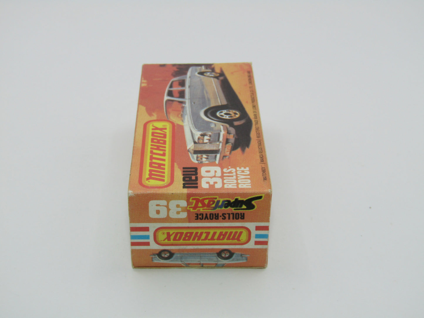 Matchbox Superfast 39B Rolls Royce Silver Shadow Plum BLACK BASE