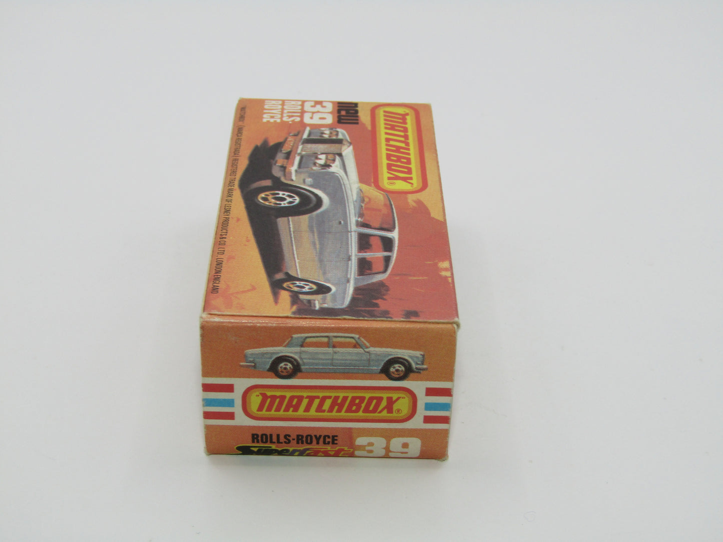 Matchbox Superfast 39B Rolls Royce Silver Shadow Plum BLACK BASE