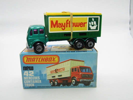 Matchbox Superfast 42C Mercedes Truck Green PURPLE Windows Yellow Roof