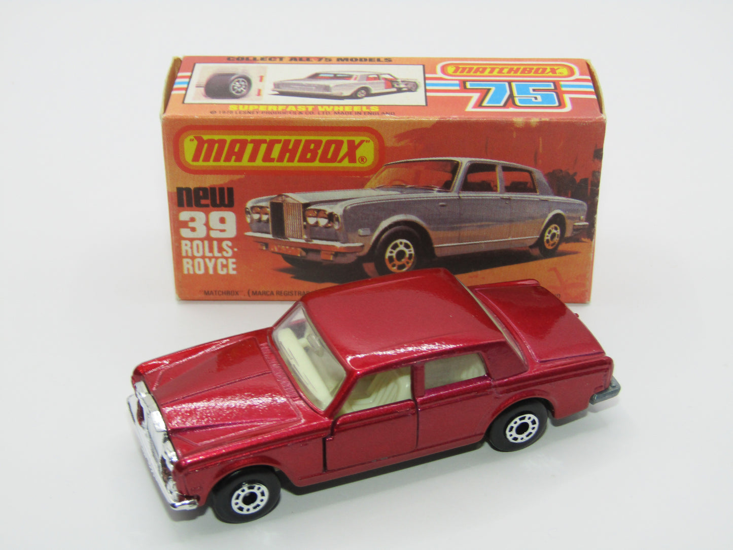 Matchbox Superfast 39B Rolls Royce Silver Shadow Red, Light Cream Interior