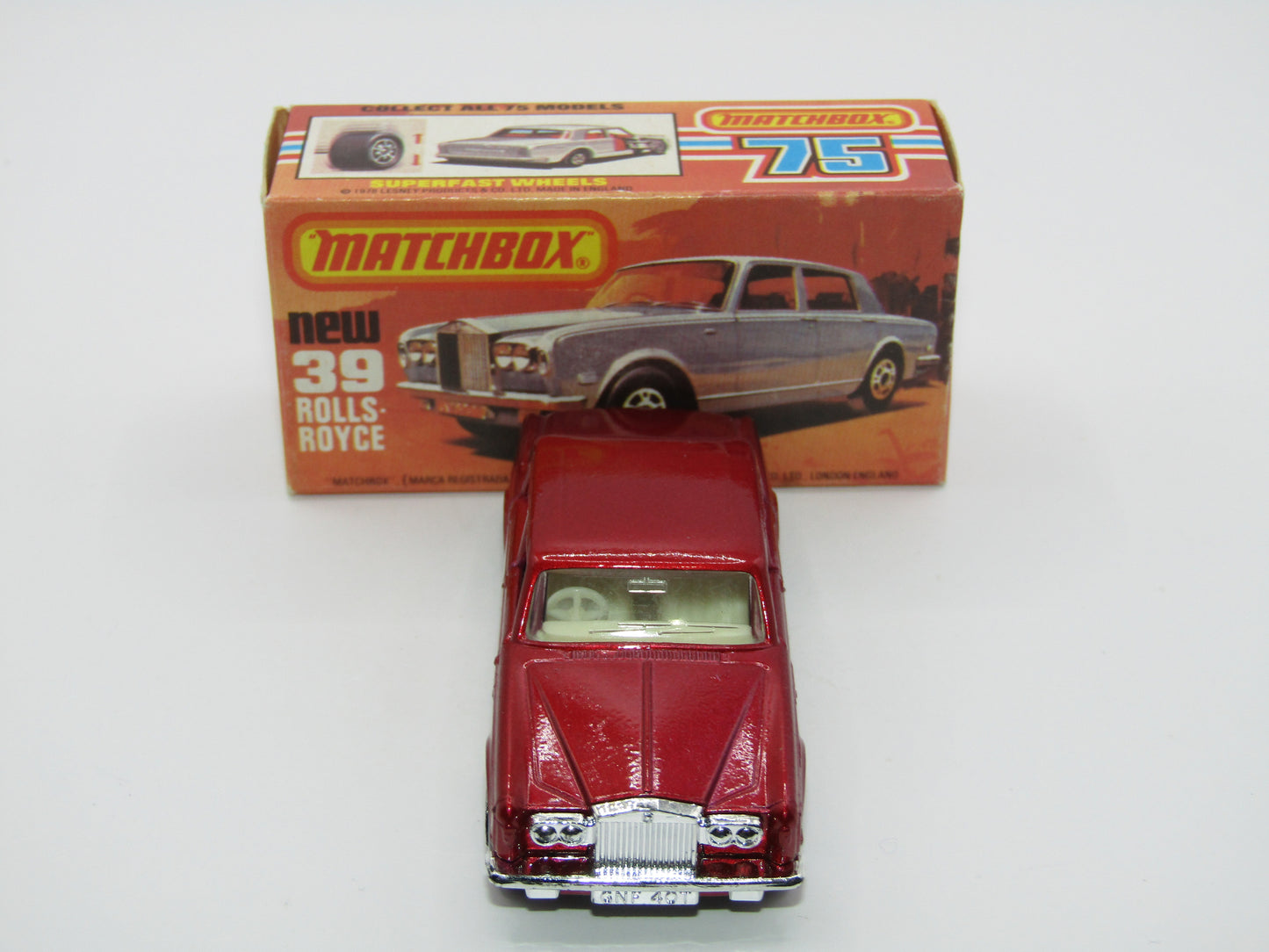 Matchbox Superfast 39B Rolls Royce Silver Shadow Red, Light Cream Interior