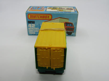 Matchbox Superfast 42C Mercedes Truck Green PURPLE Windows Yellow Roof