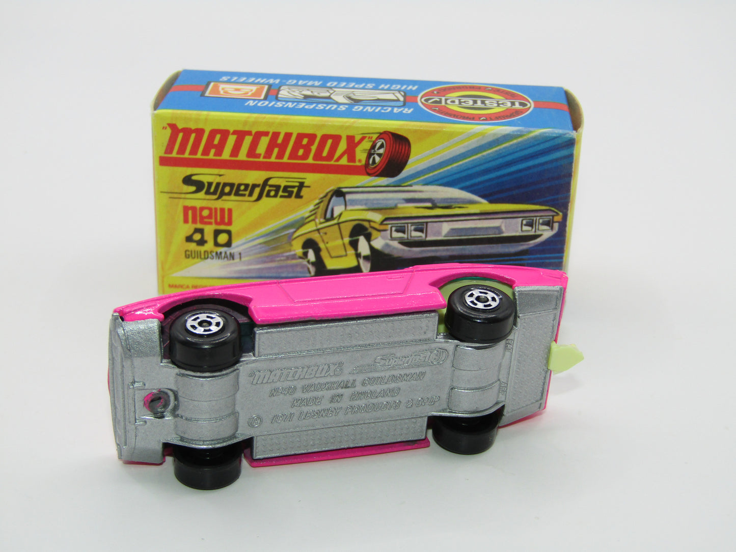 Matchbox Superfast 40A Vauxhall Guildsman Pink SILVER BASE Blue Star
