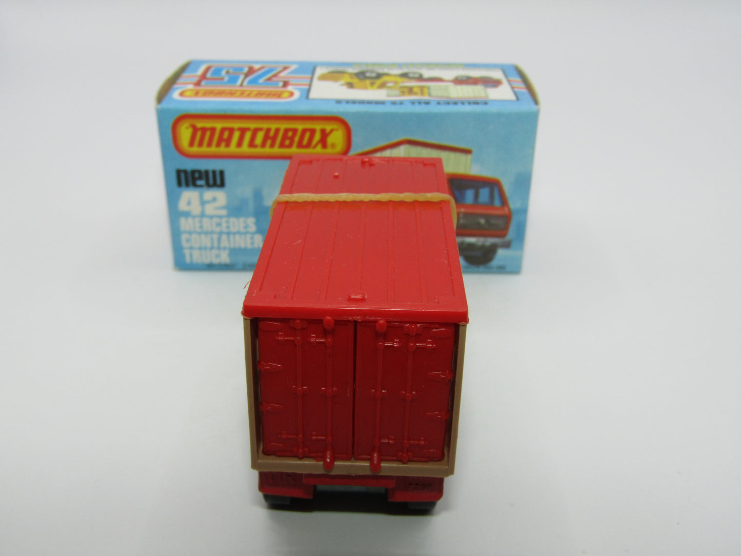 Matchbox Superfast 42C Mercedes Container Truck TAN NYK BLACK HUBS