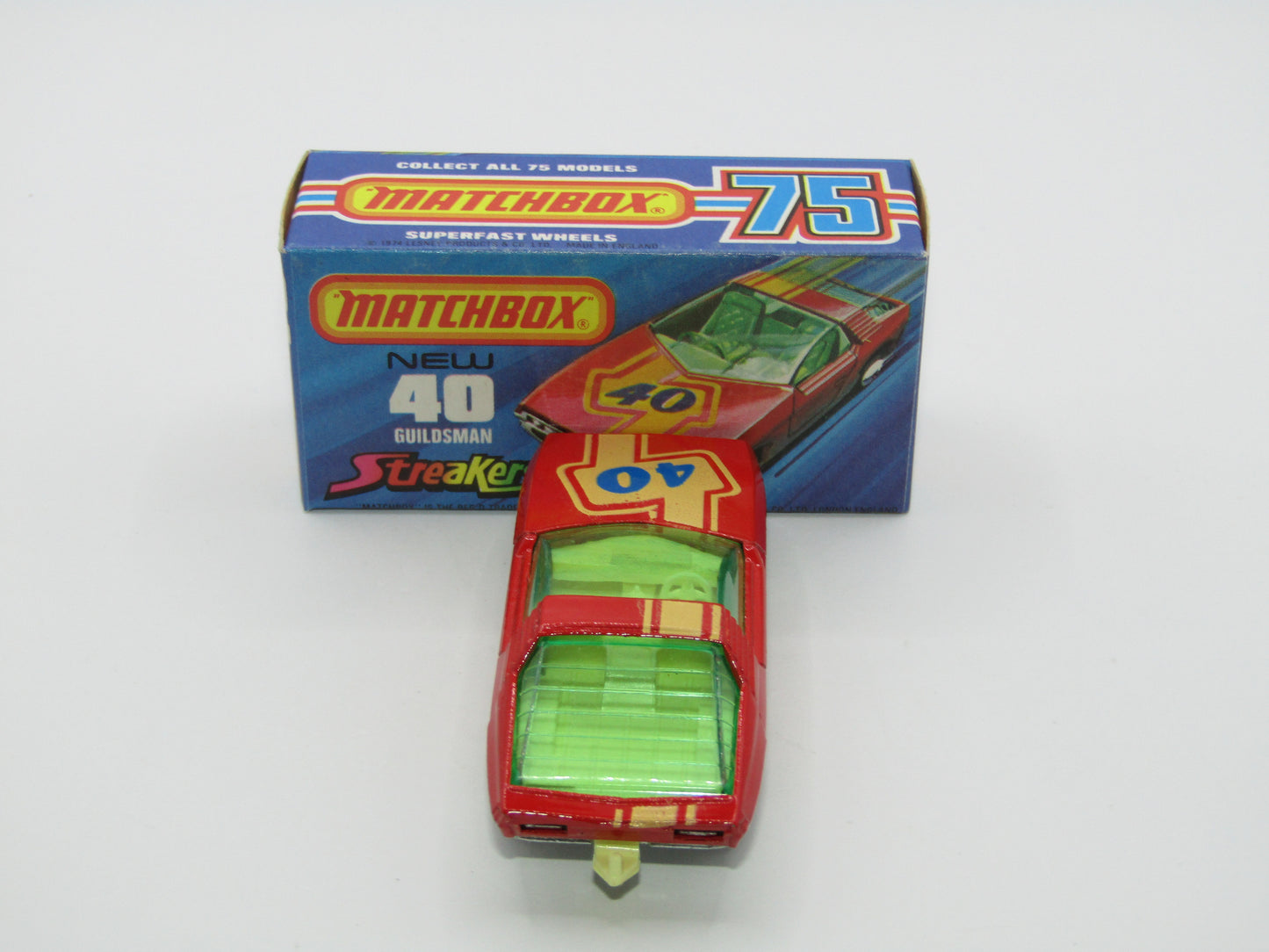Matchbox Superfast 40A Vauxhall Guildsman Red 40 Tampo GREEN Windows