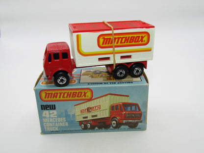 Matchbox Superfast 42C Mercedes Container Truck MATCHBOX to the LEFT