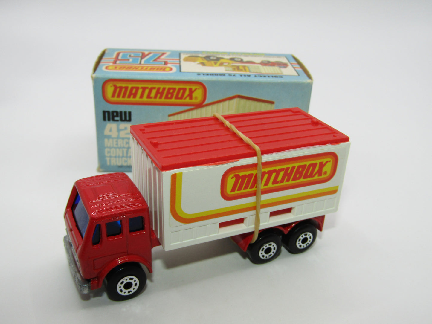 Matchbox Superfast 42C Mercedes Container Truck MATCHBOX to the LEFT