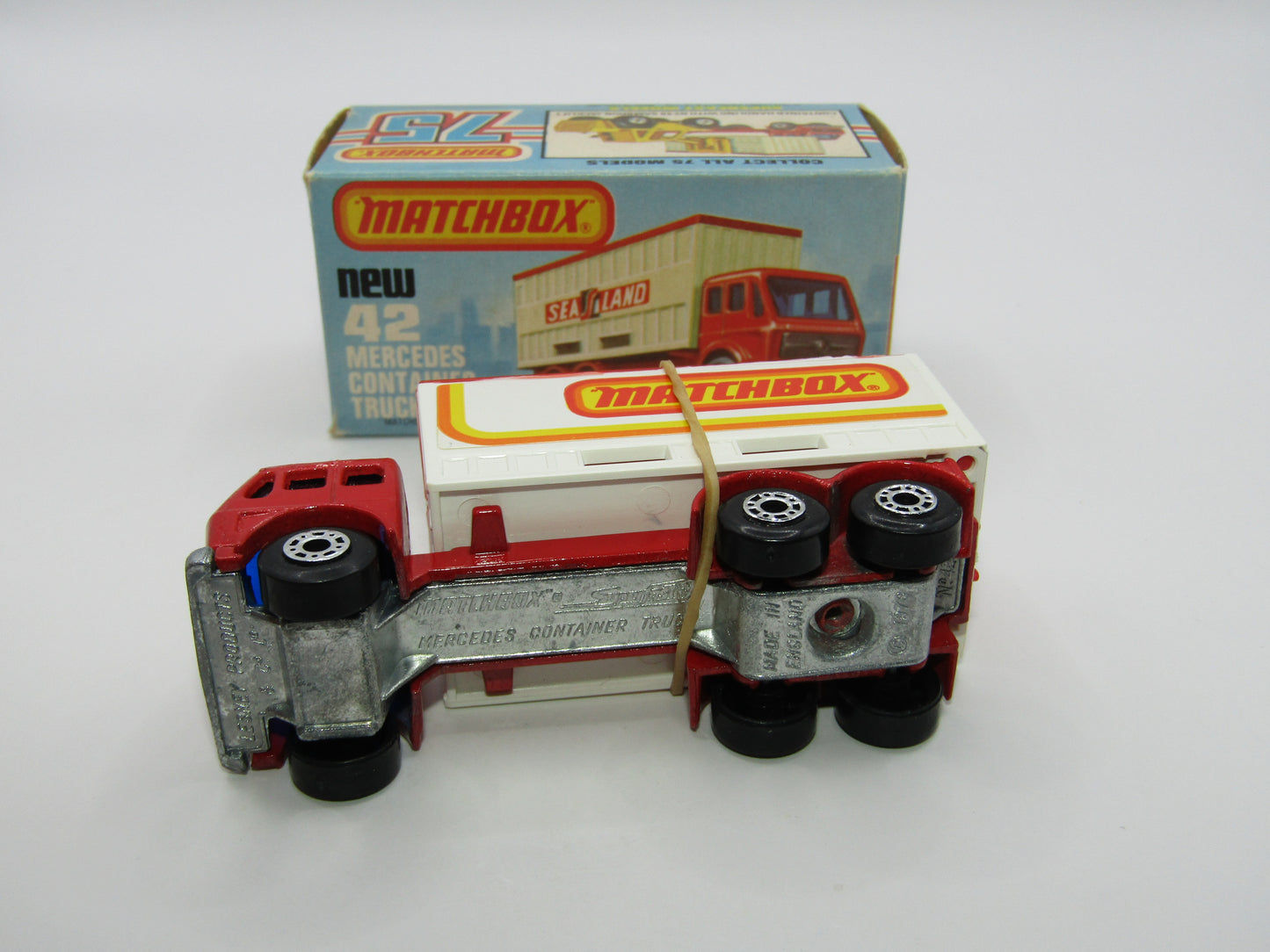 Matchbox Superfast 42C Mercedes Container Truck MATCHBOX to the LEFT