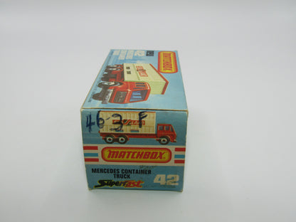 Matchbox Superfast 42C Mercedes Container Truck MATCHBOX to the LEFT