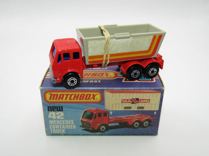Matchbox Superfast 42C Mercedes Container Truck LIGHT RED Plastic Grey Container