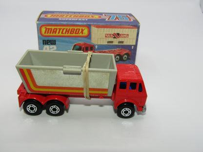 Matchbox Superfast 42C Mercedes Container Truck LIGHT RED Plastic Grey Container