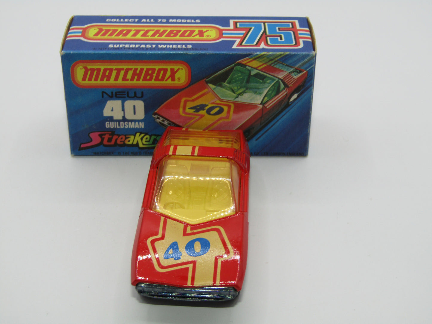 Matchbox Superfast 40A Vauxhall Guildsman DOT DASH Wheels Unpainted Base