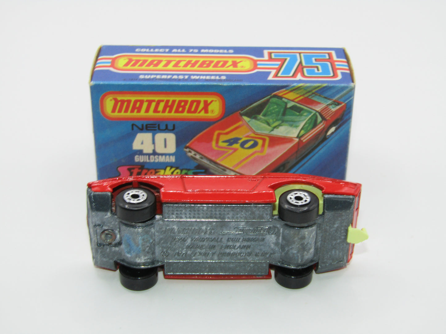 Matchbox Superfast 40A Vauxhall Guildsman DOT DASH Wheels Unpainted Base