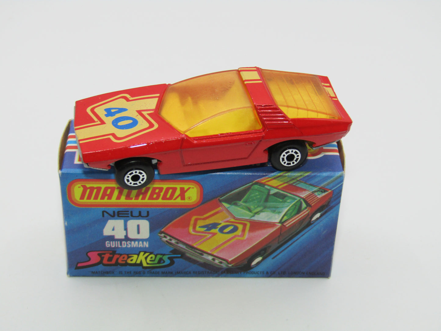 Matchbox Superfast 40A Vauxhall Guildsman DOT DASH Wheels SILVER BASE