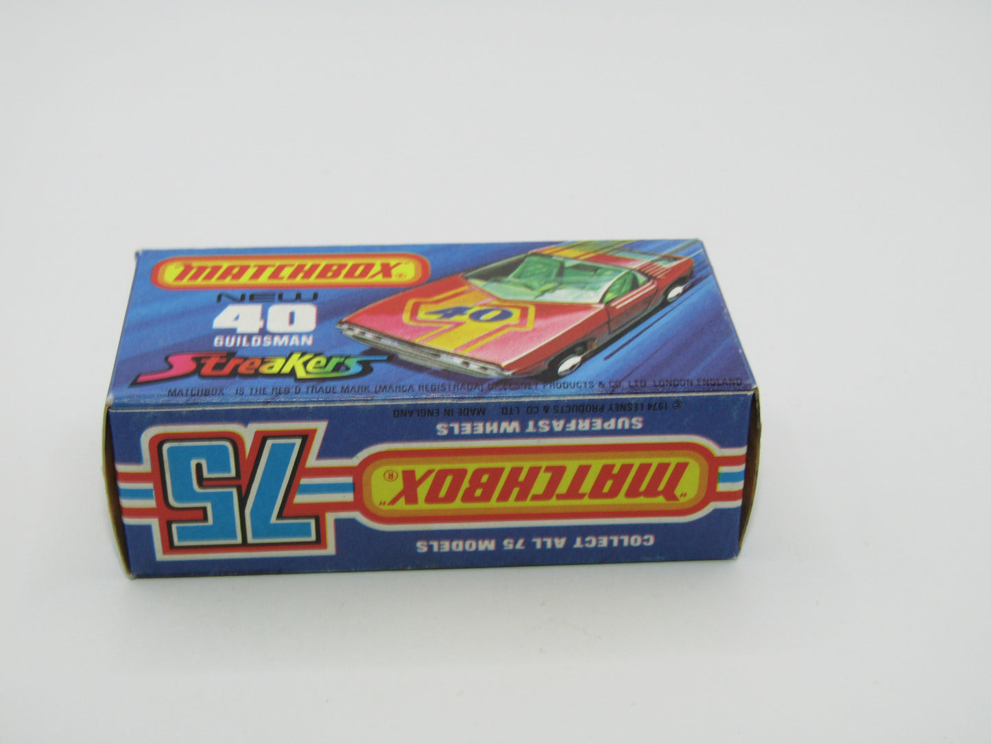Matchbox Superfast 40A Vauxhall Guildsman DOT DASH Wheels SILVER BASE