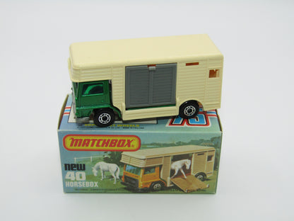 Matchbox Superfast 40B Horse Box Metallic Green GREY DOOR Unpainted Base