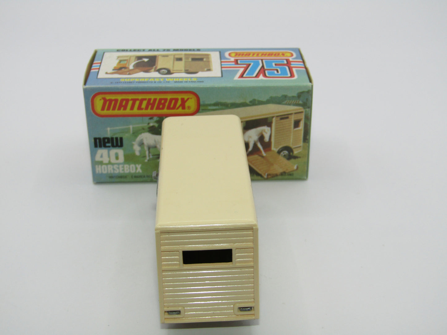 Matchbox Superfast 40B Horse Box Metallic Green GREY DOOR Unpainted Base