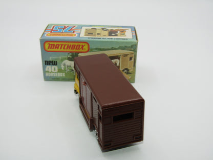 Matchbox Superfast 40B Horse Box YELLOW, Gloss Black Base BROWN DOOR