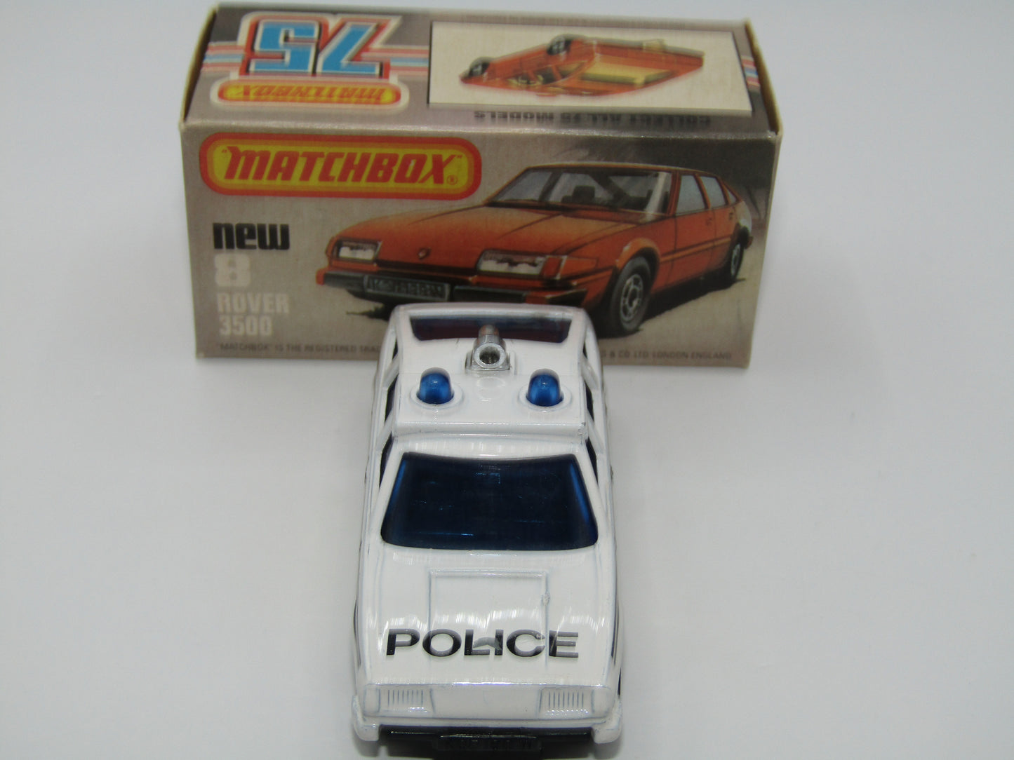 Matchbox Superfast 8F Rover 3500 Police Car BLACK Interior
