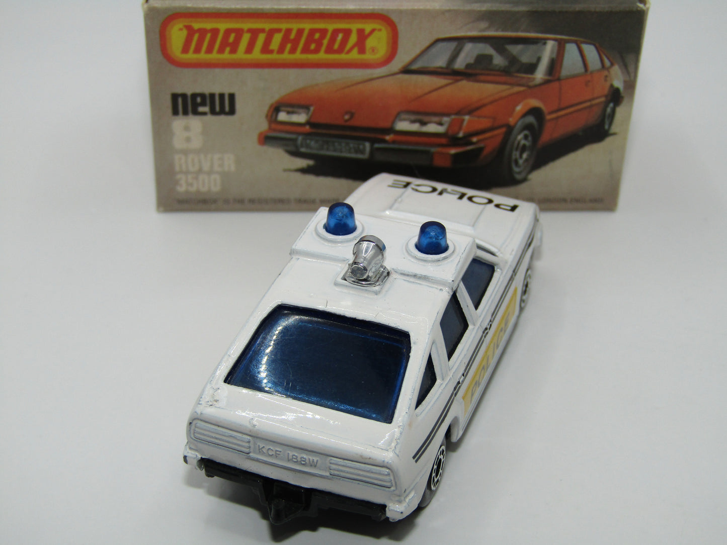 Matchbox Superfast 8F Rover 3500 Police Car BLACK Interior